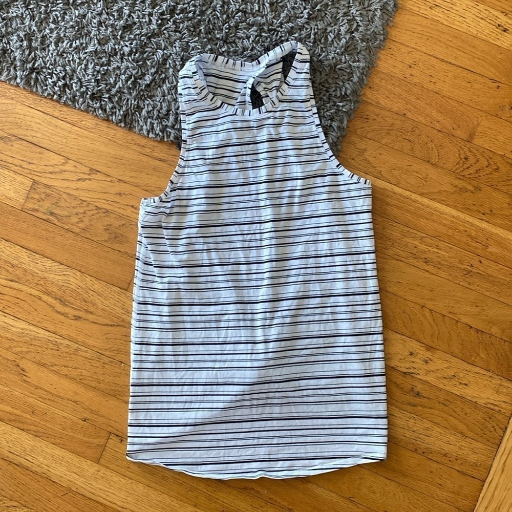 Lululemon Tank Top Knot Back Women's Striped Black and White